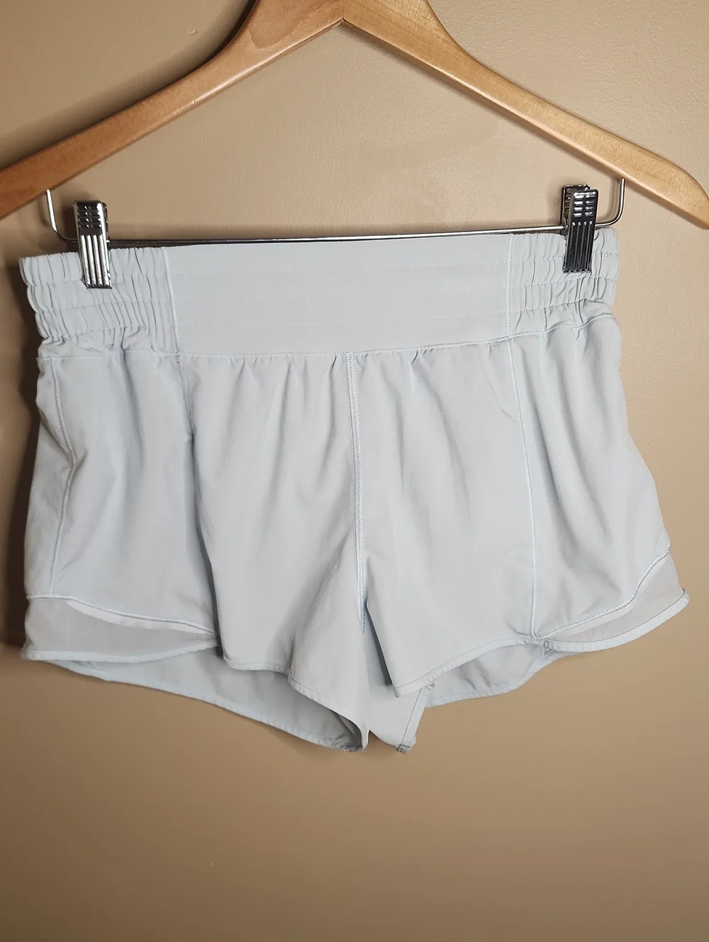 Lululemon Hotty Hot High-Rise Lined Short 2.5